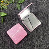 Doppelseitiger, quadratischer, faltbarer Mini-Kosmetikspiegel aus Metall
