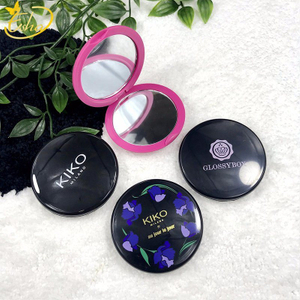 Kosmetik-Taschenspiegel aus Kunststoff mit Blumen-Rose-Motiv